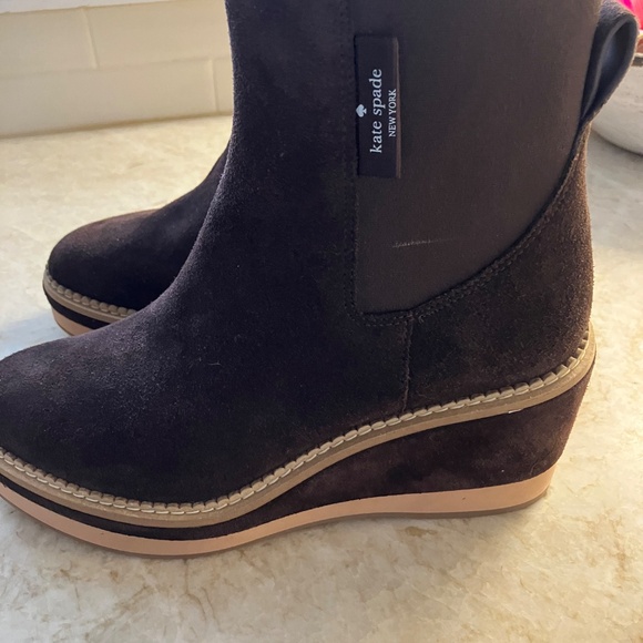 New Kate Spade brown wedge booties, size 8 - Picture 3 of 4